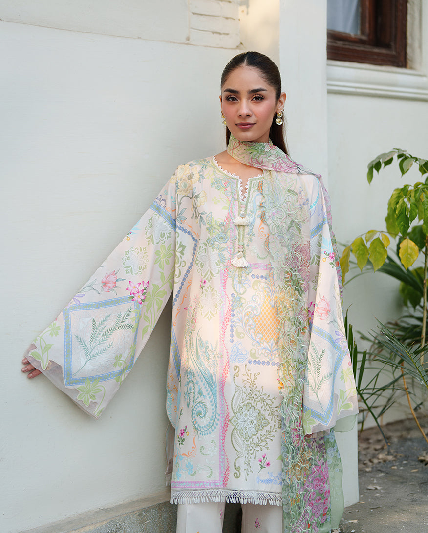 Roheenaz | Whispered Florals | Soft Bloom