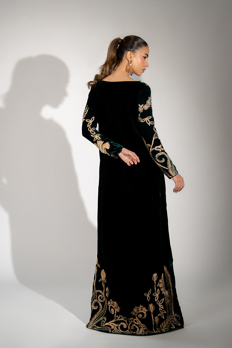 Mina Hassan | Winter 25 | Izma