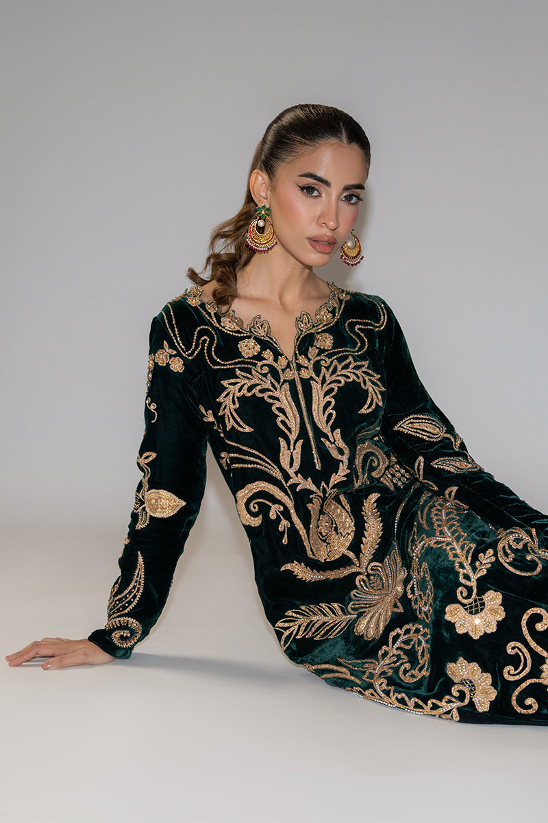 Mina Hassan | Winter 25 | Izma