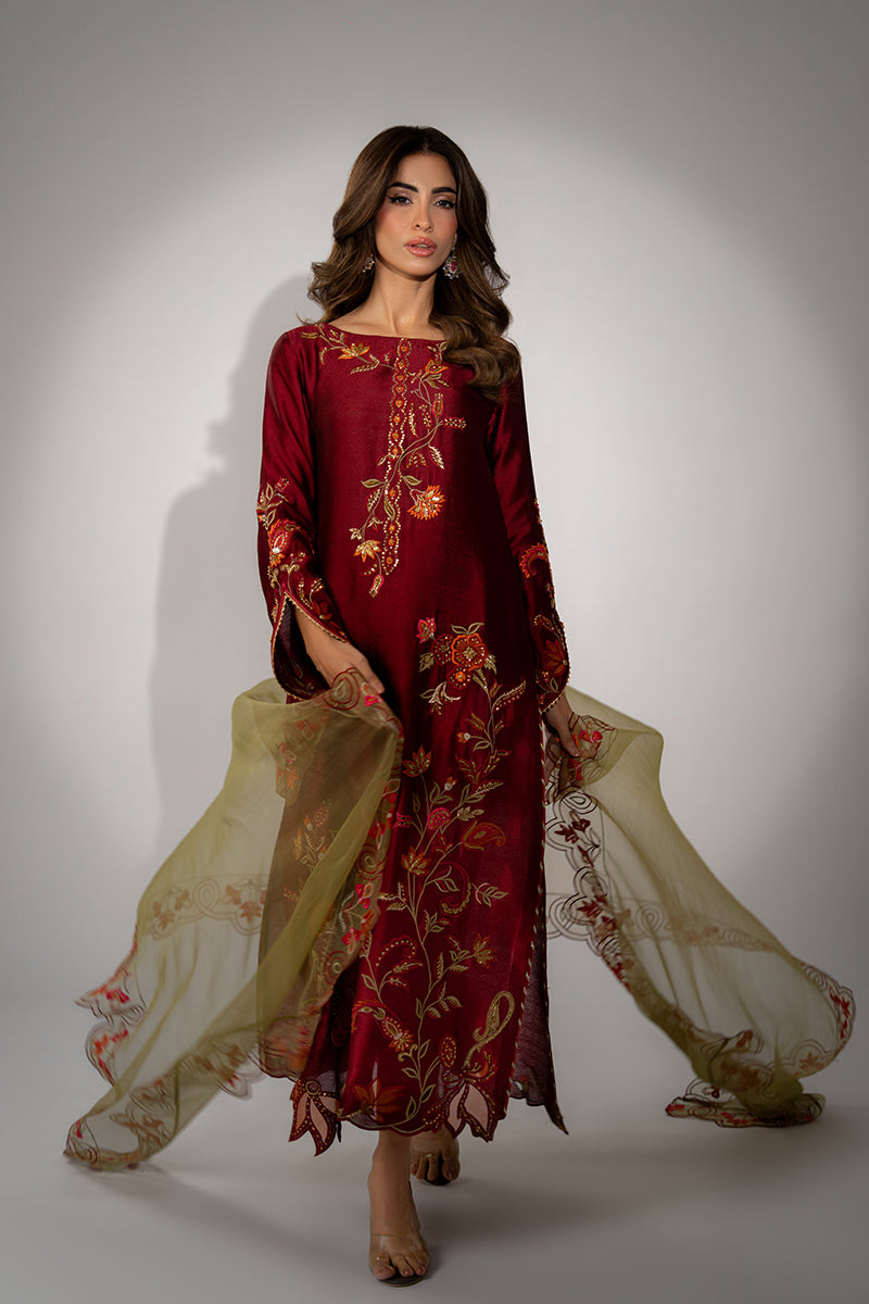 Mina Hassan | Winter 25 | Sia