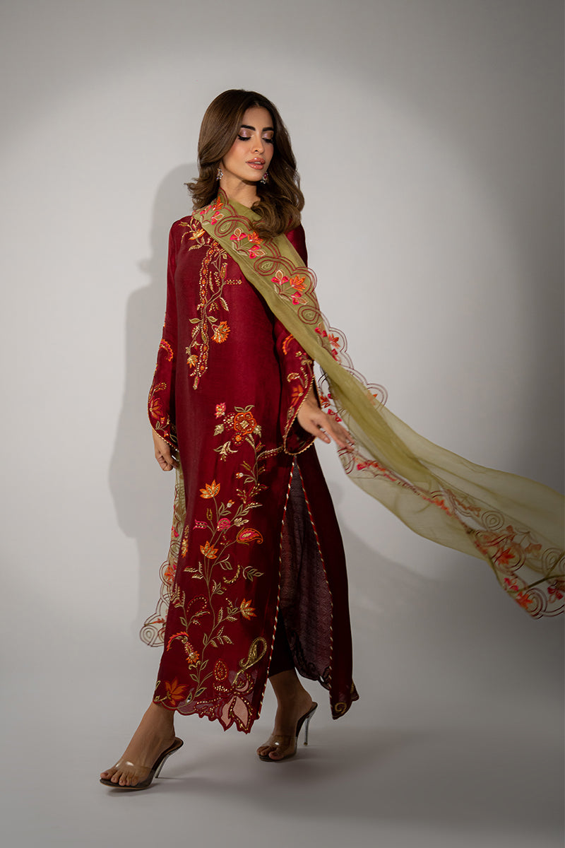 Mina Hassan | Winter 25 | Sia