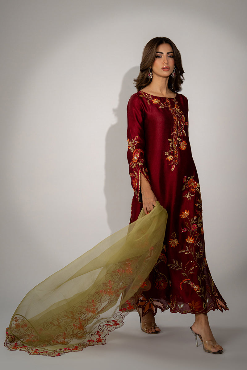 Mina Hassan | Winter 25 | Sia