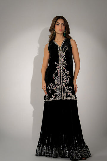 Mina Hassan | Winter 25 | Aena
