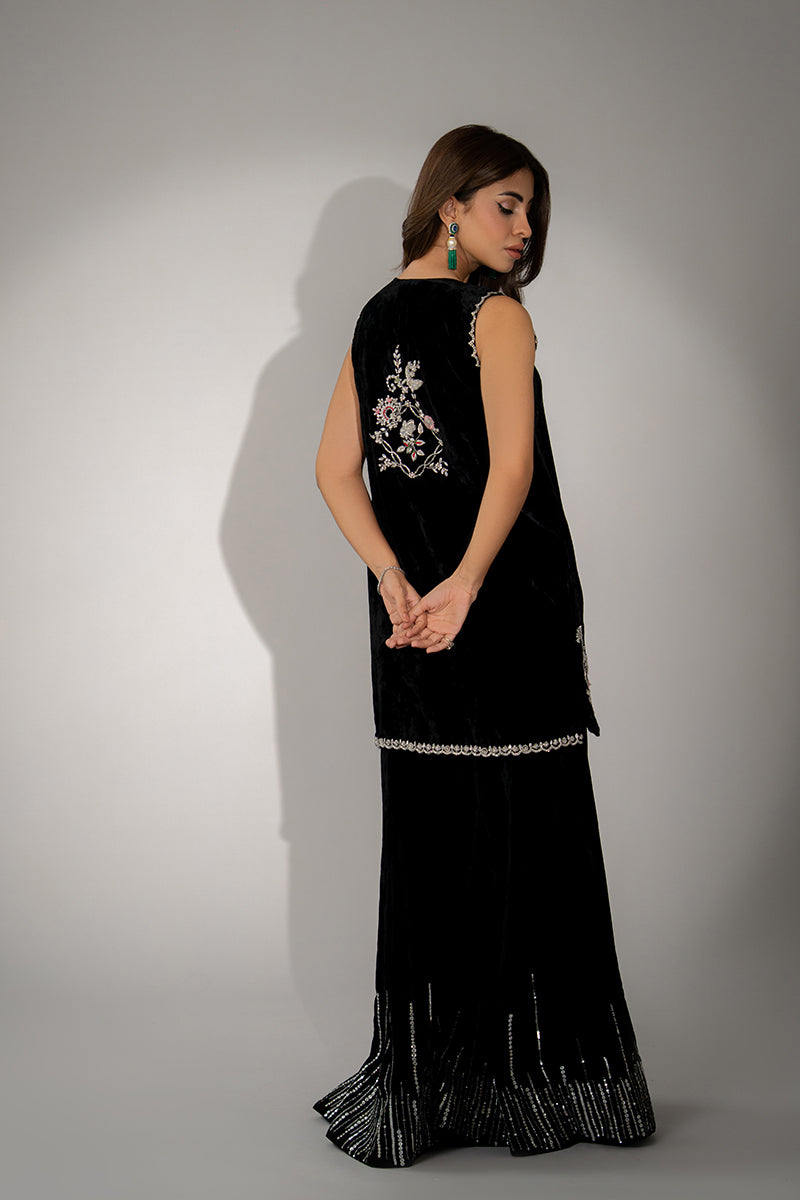 Mina Hassan | Winter 25 | Aena