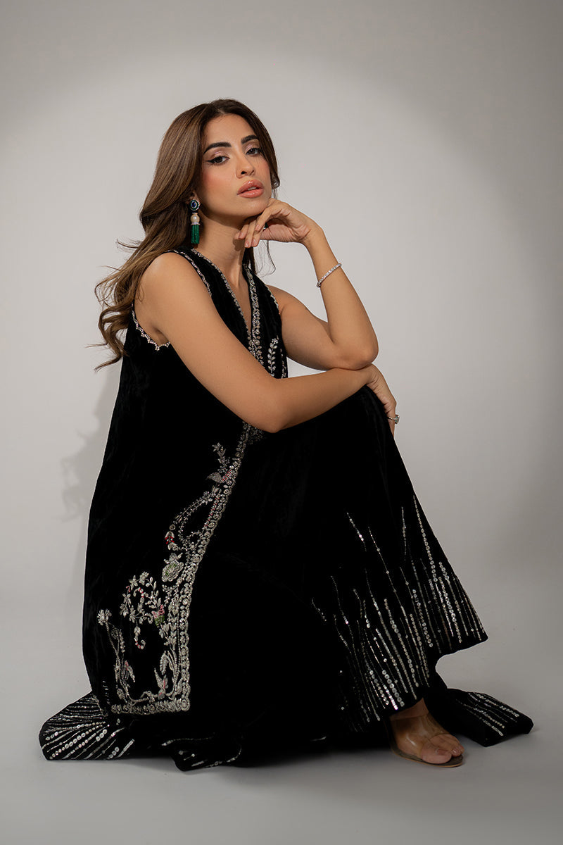 Mina Hassan | Winter 25 | Aena