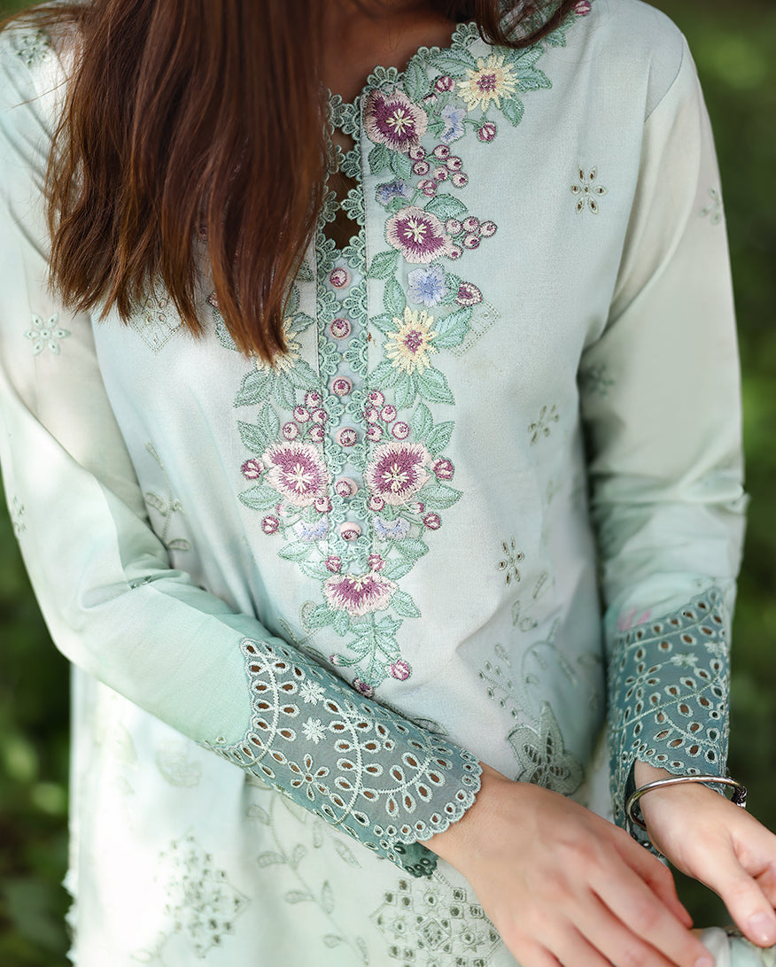 Mushq | Solace Ombre Chikankari | Tranquil Muse