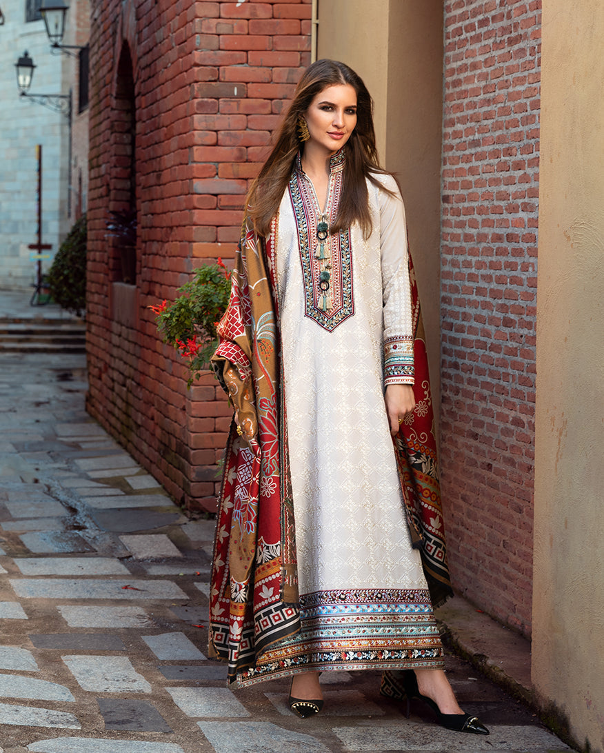 Mushq | Winter Broadway 25 | Tuscan Dawn