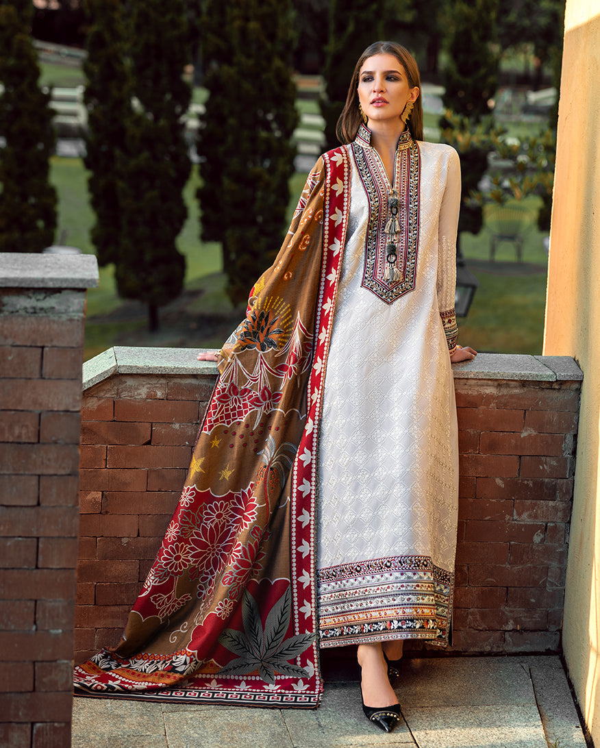 Mushq | Winter Broadway 25 | Tuscan Dawn