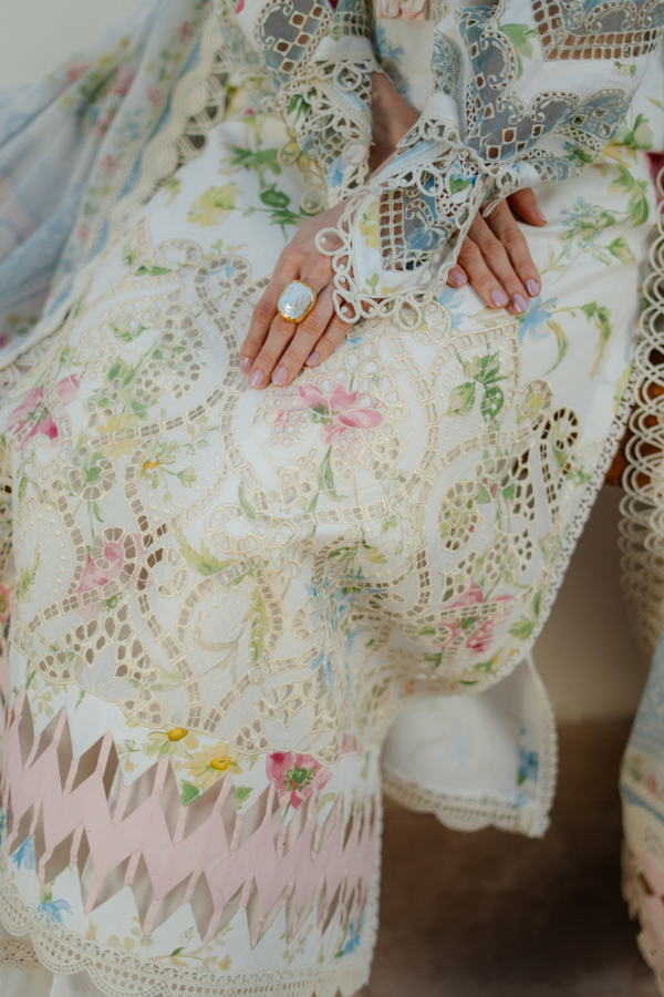 Manara | Summer Dreams 26 |WHITE GAURA