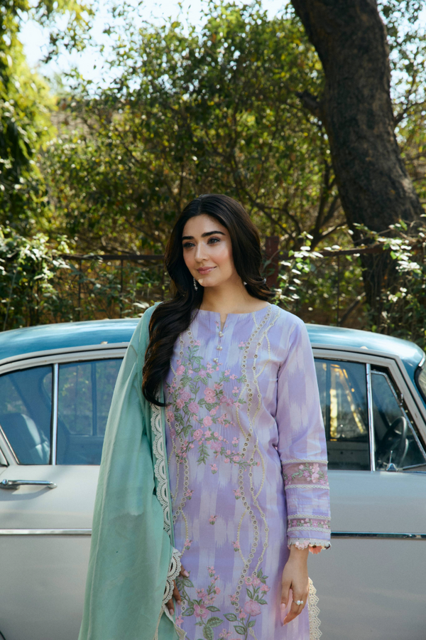 Manara | Vintage Flora 25 | MAHRANG