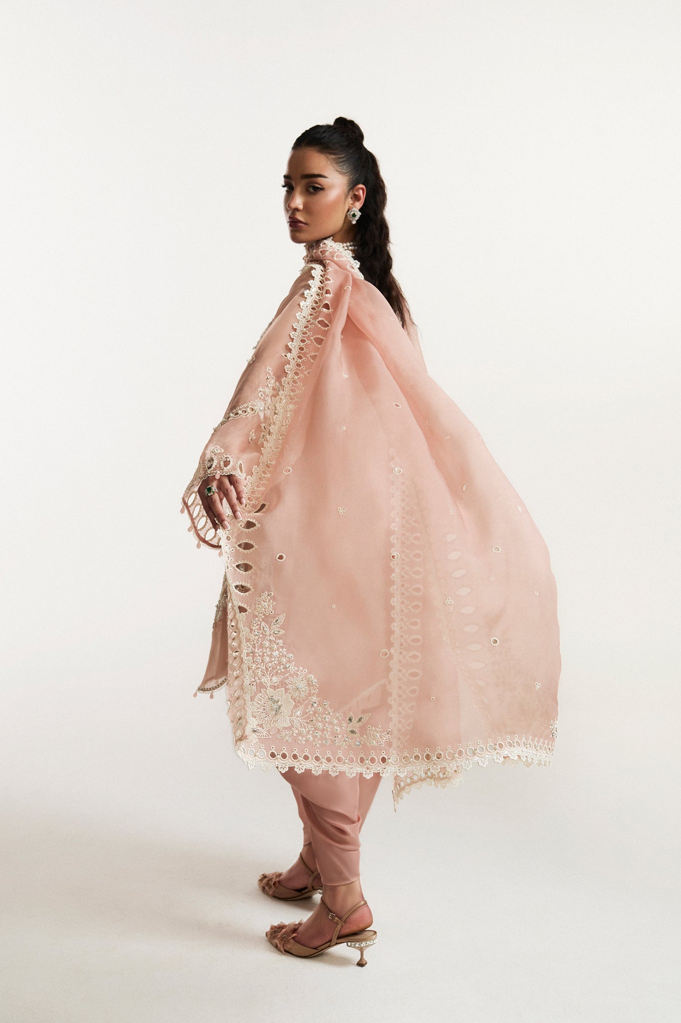 Elan | Vital Ornee | FLEUR DE ROSÃ (EV-21358)