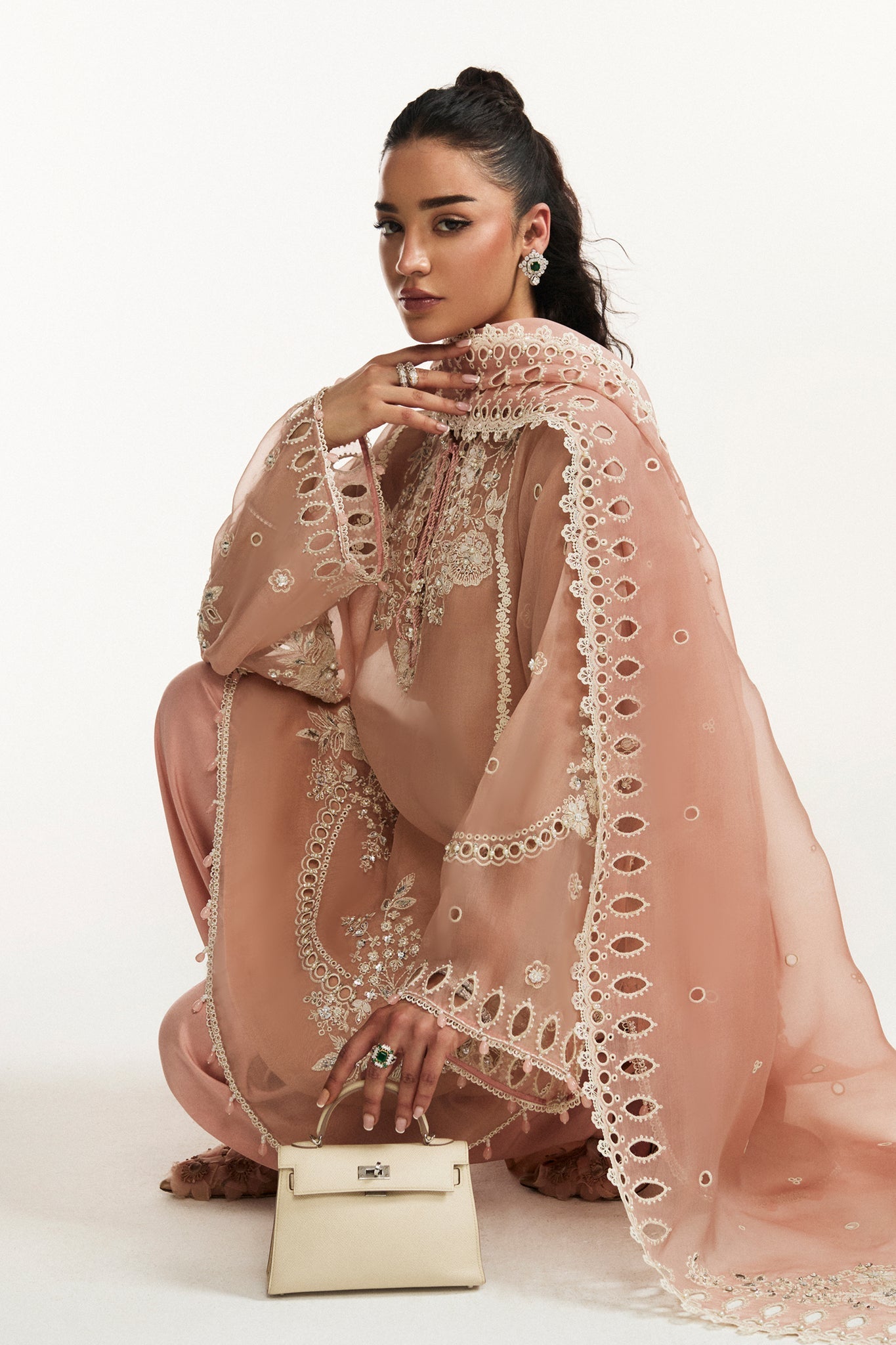 Elan | Vital Ornee | FLEUR DE ROSÃ (EV-21358)