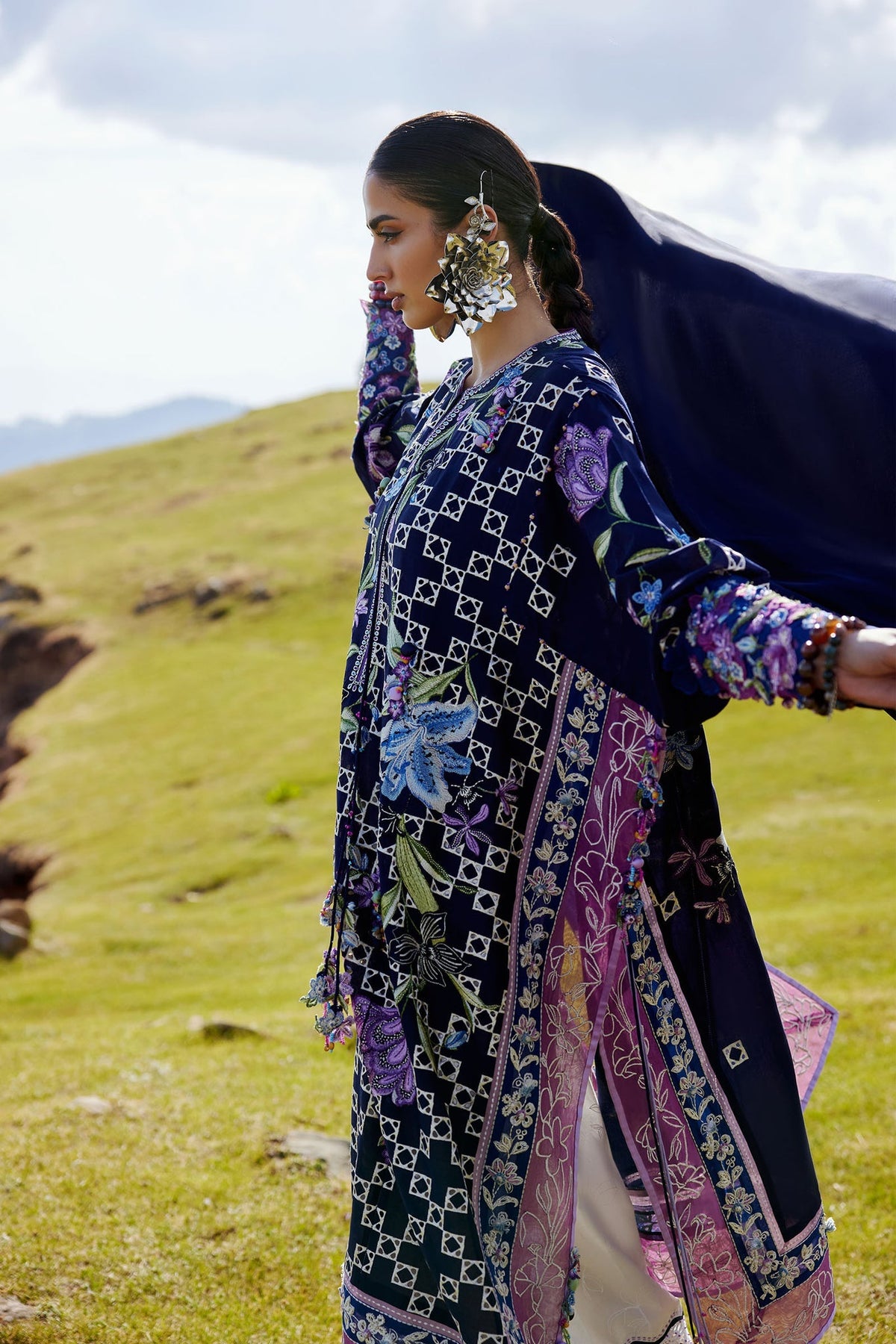 Elan | Kashmee Legacy Lawn 26 |SONAMARG (EL26-09 B)