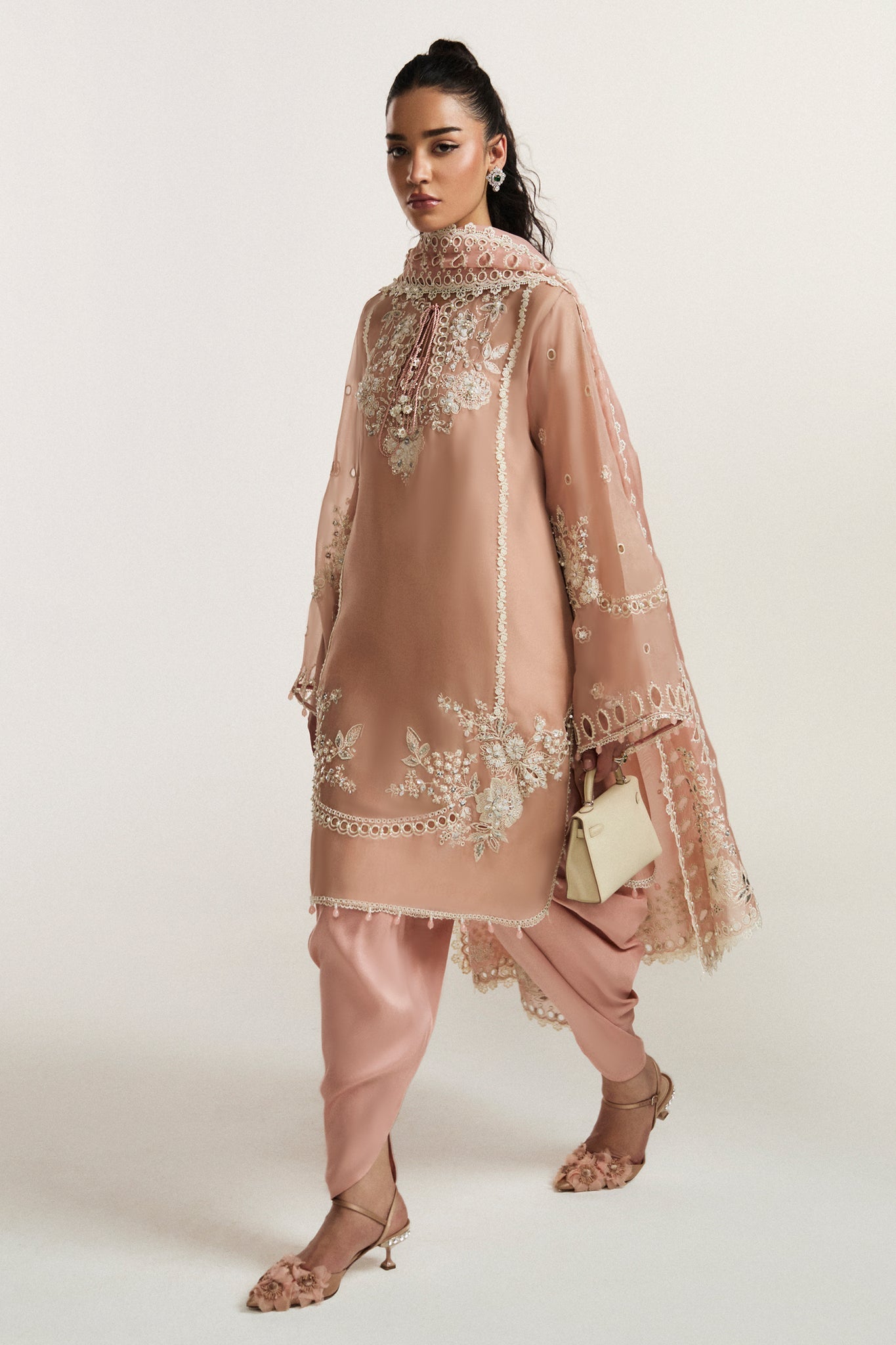 Elan | Vital Ornee | FLEUR DE ROSÃ (EV-21358)