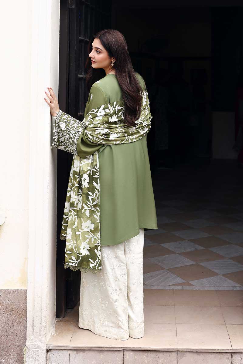 Cross Stitch | Khaddar Linen 25 | MOSS REVERIE