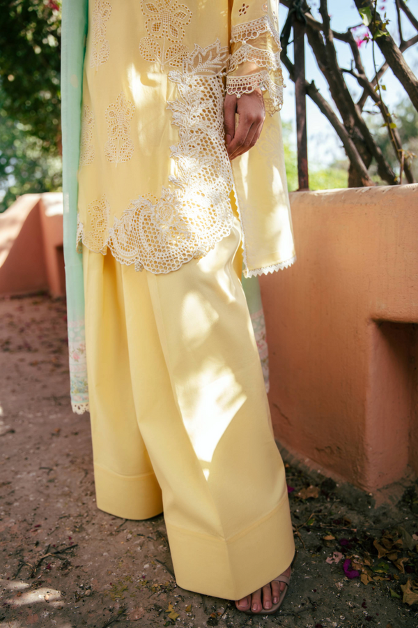 Manara | Vintage Flora 25 | NOOR