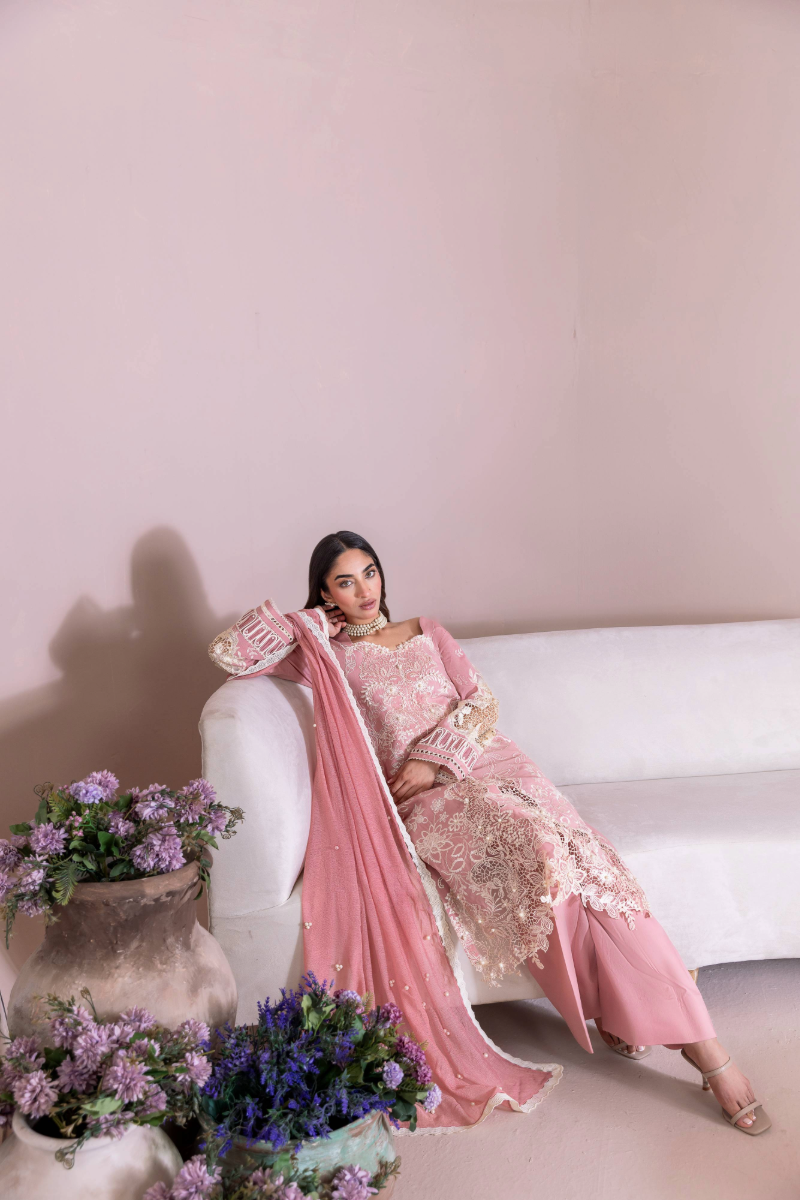 Manara | Mgrolia Garden 25 | TEAROSE