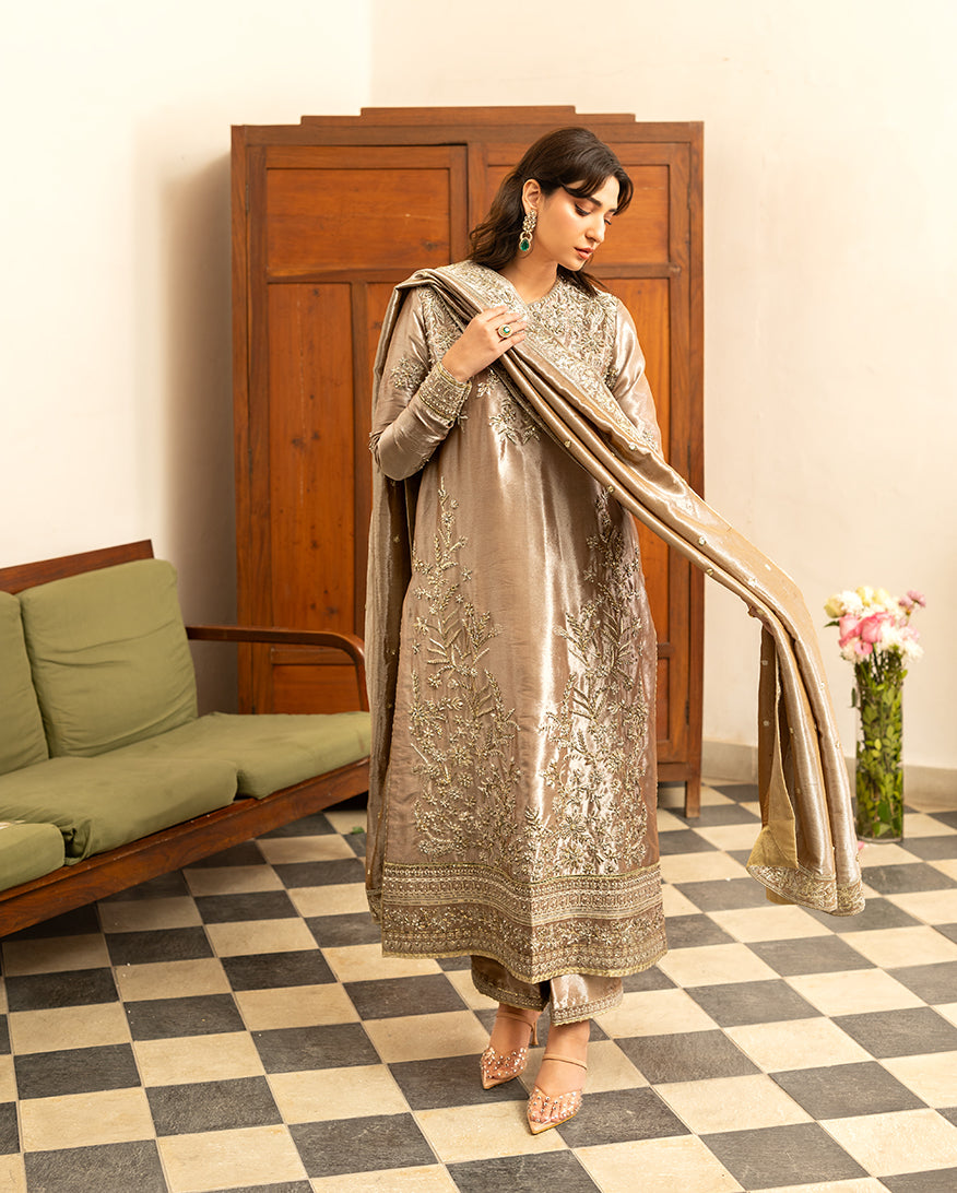 Mushq | Sunehri Lama Silk | Uswah