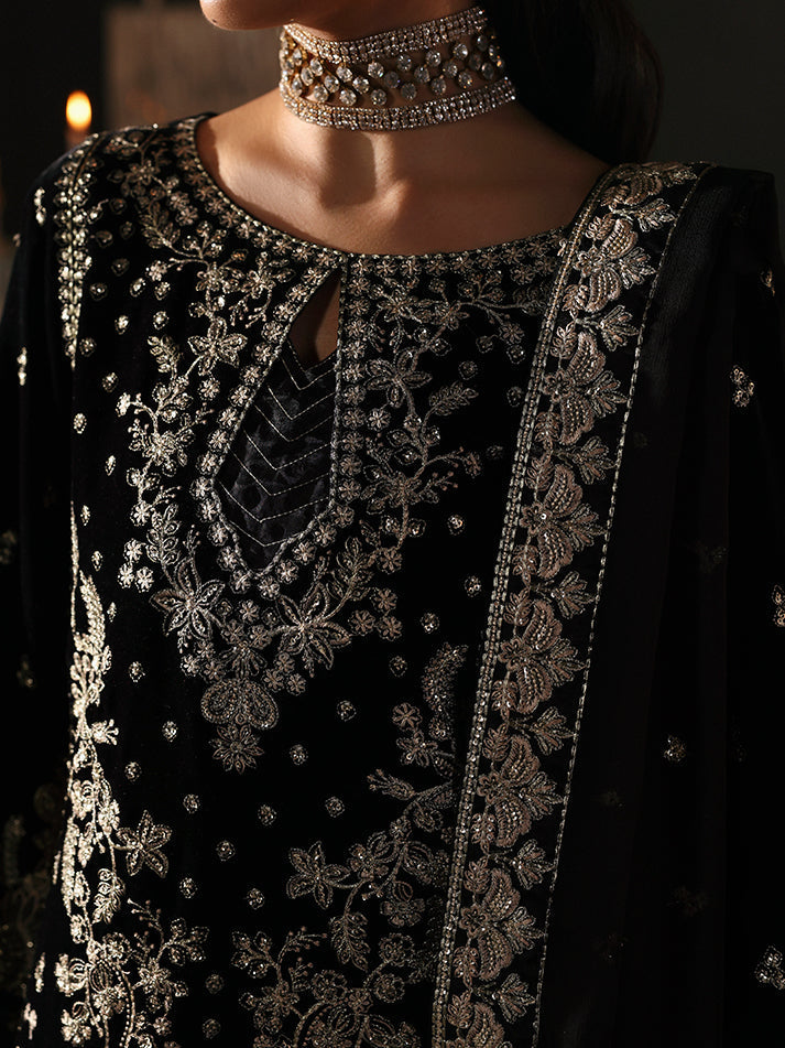 Gulaal | Marais Velvet | ECLISSA