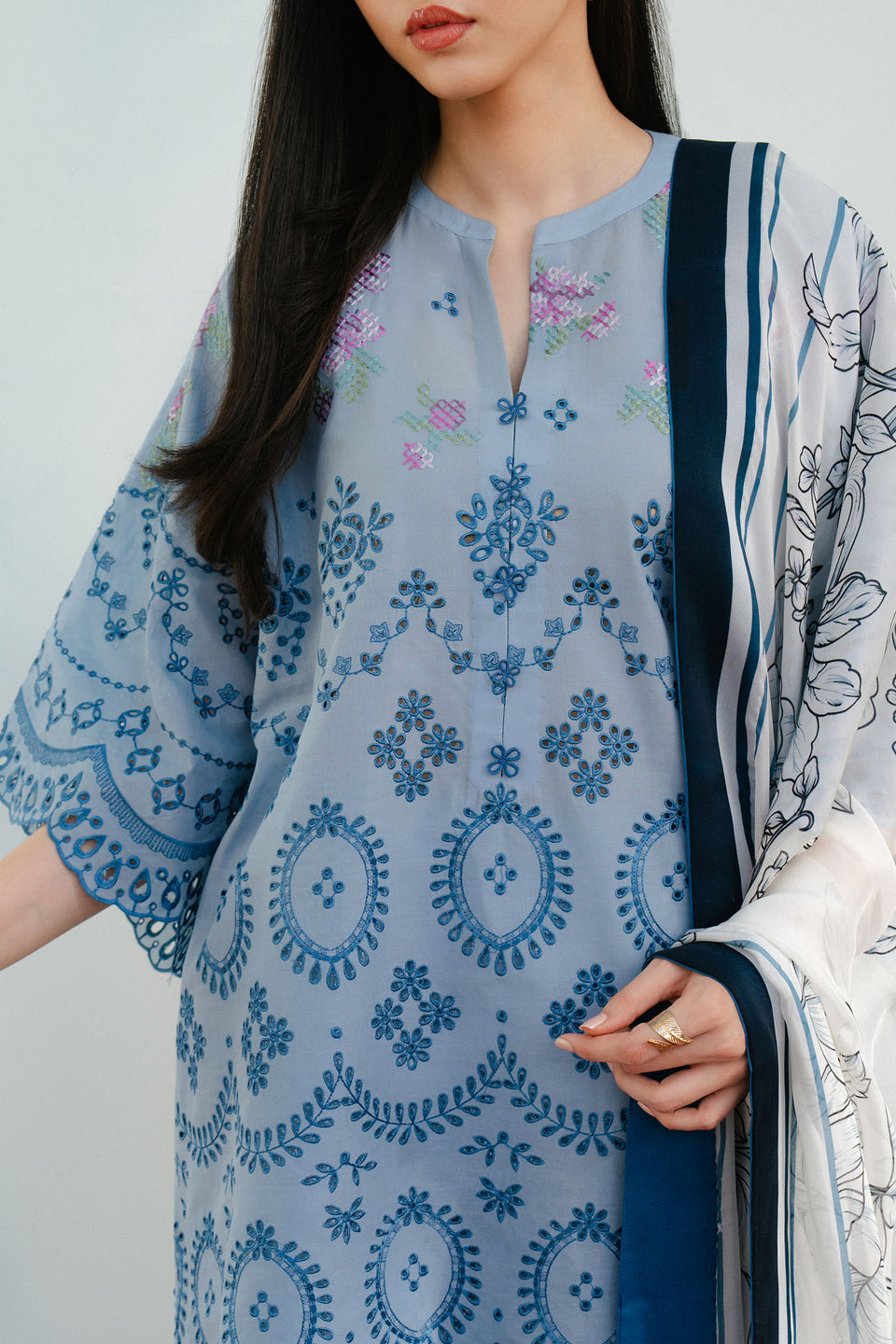 Zara Shahjahan | Coco Lawn 25 | VALI-6B