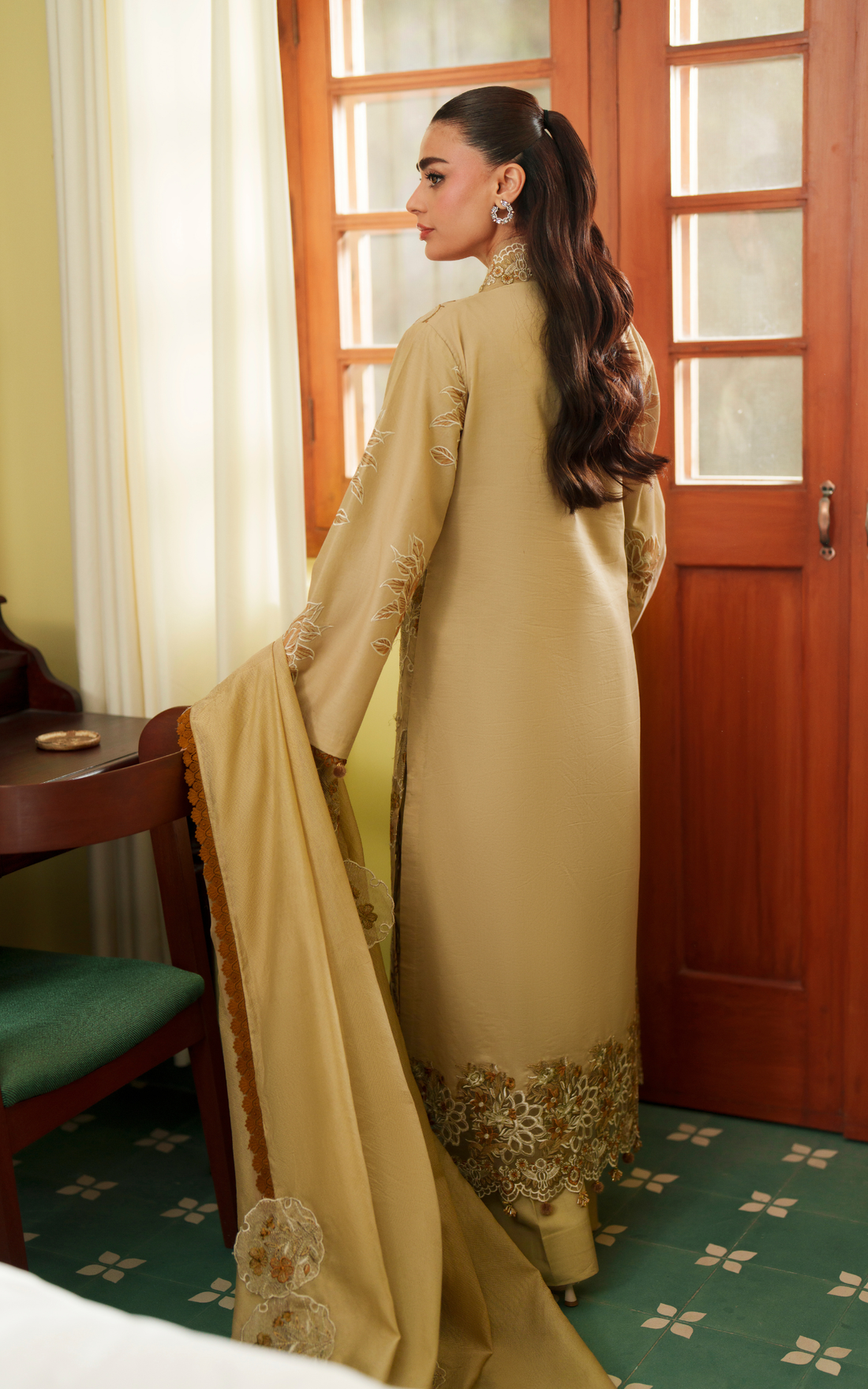 Asifa and Nabeel | Versa Luxury Lawn 26 | Urban Serenity VUL26-09