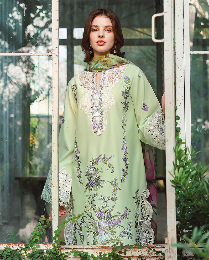 Mushq | The Secret Garden Lawn | Verdant Bloom