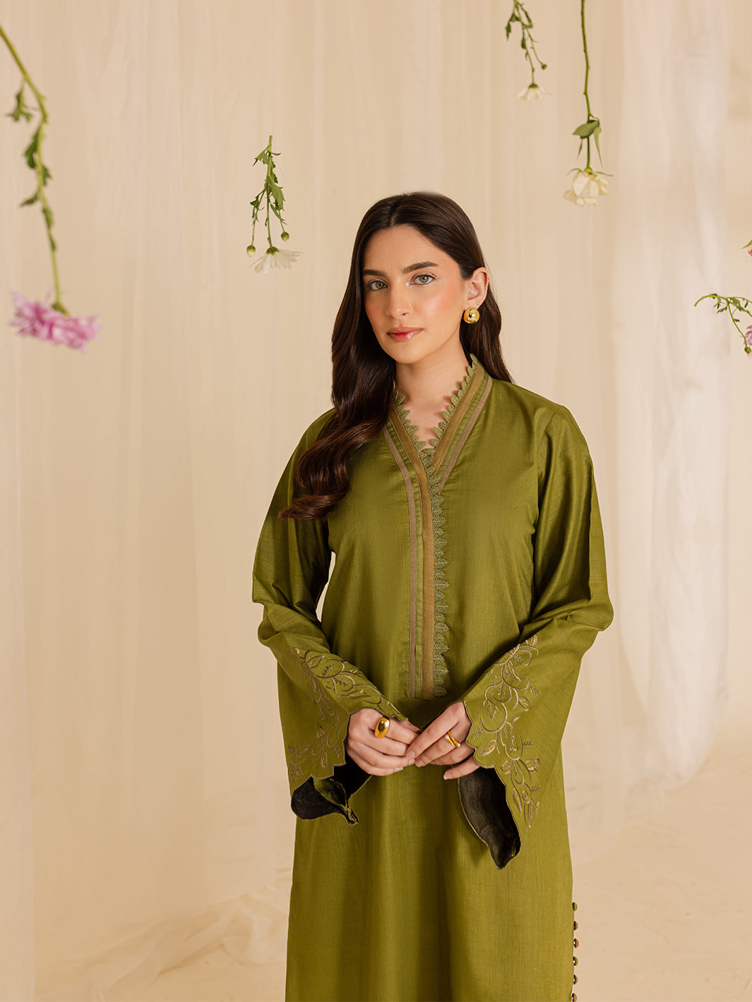 Mahnur | Petal Whispers Lawn Pret | Verdant