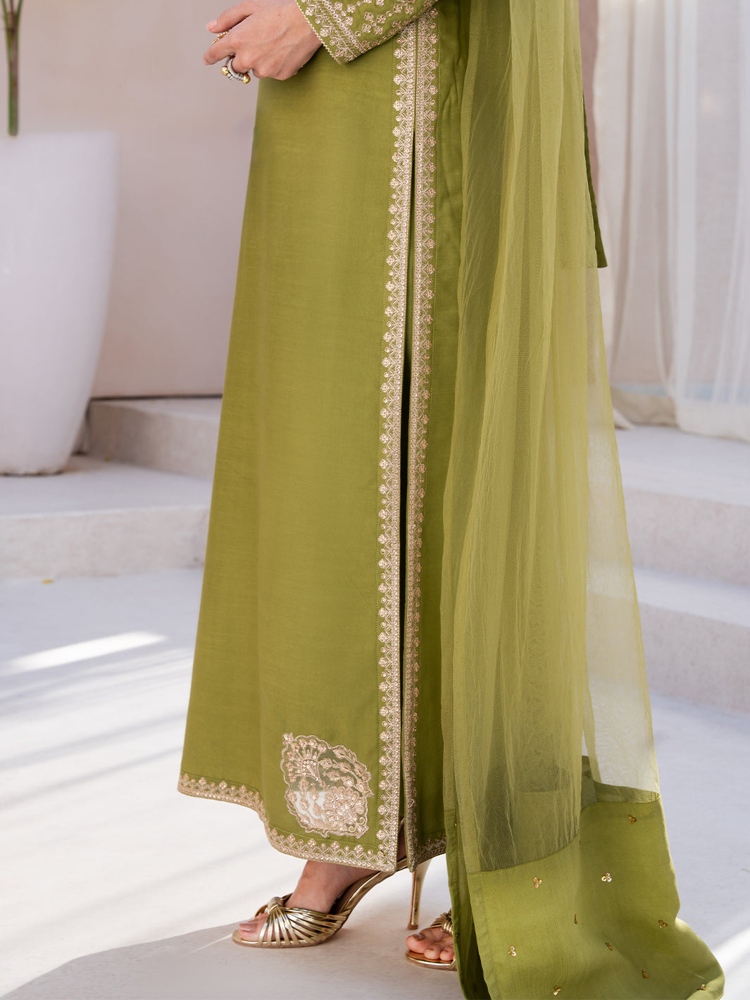 Izel | Le Tresor Formals | Viresta