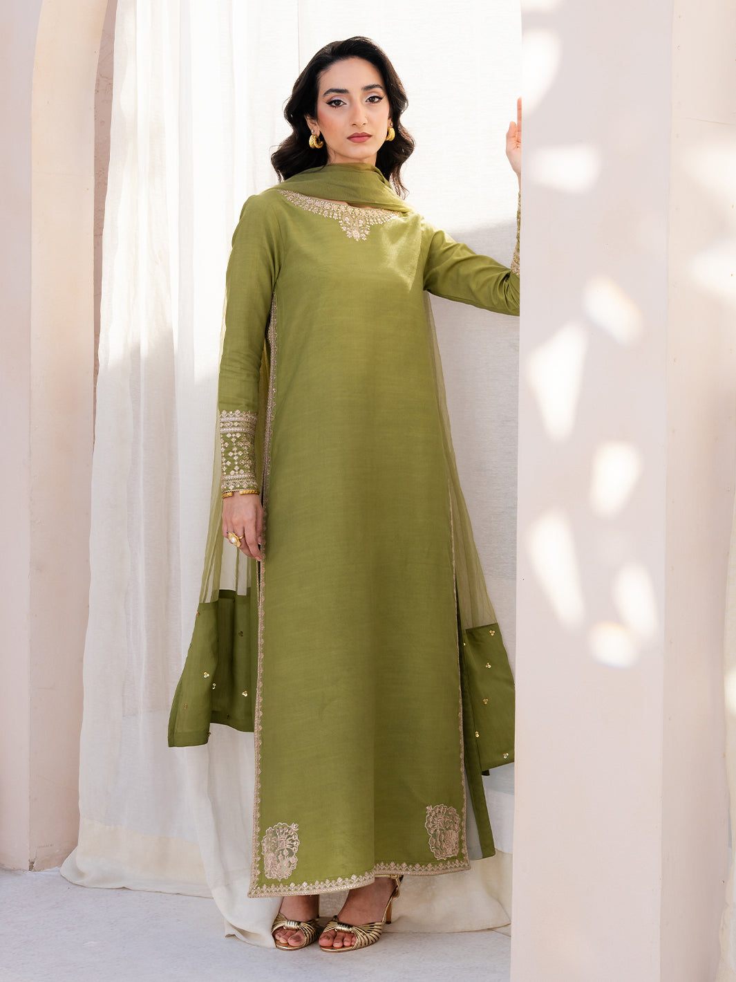 Izel | Le Tresor Formals | Viresta