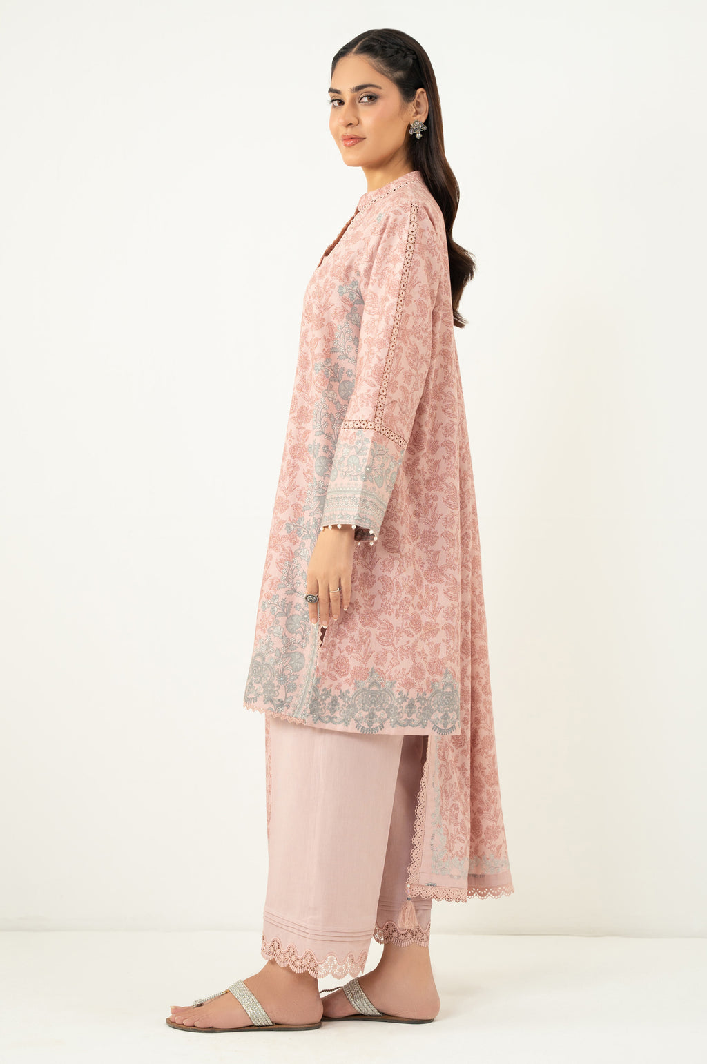 Zeen | Winter 25 | WFM34801