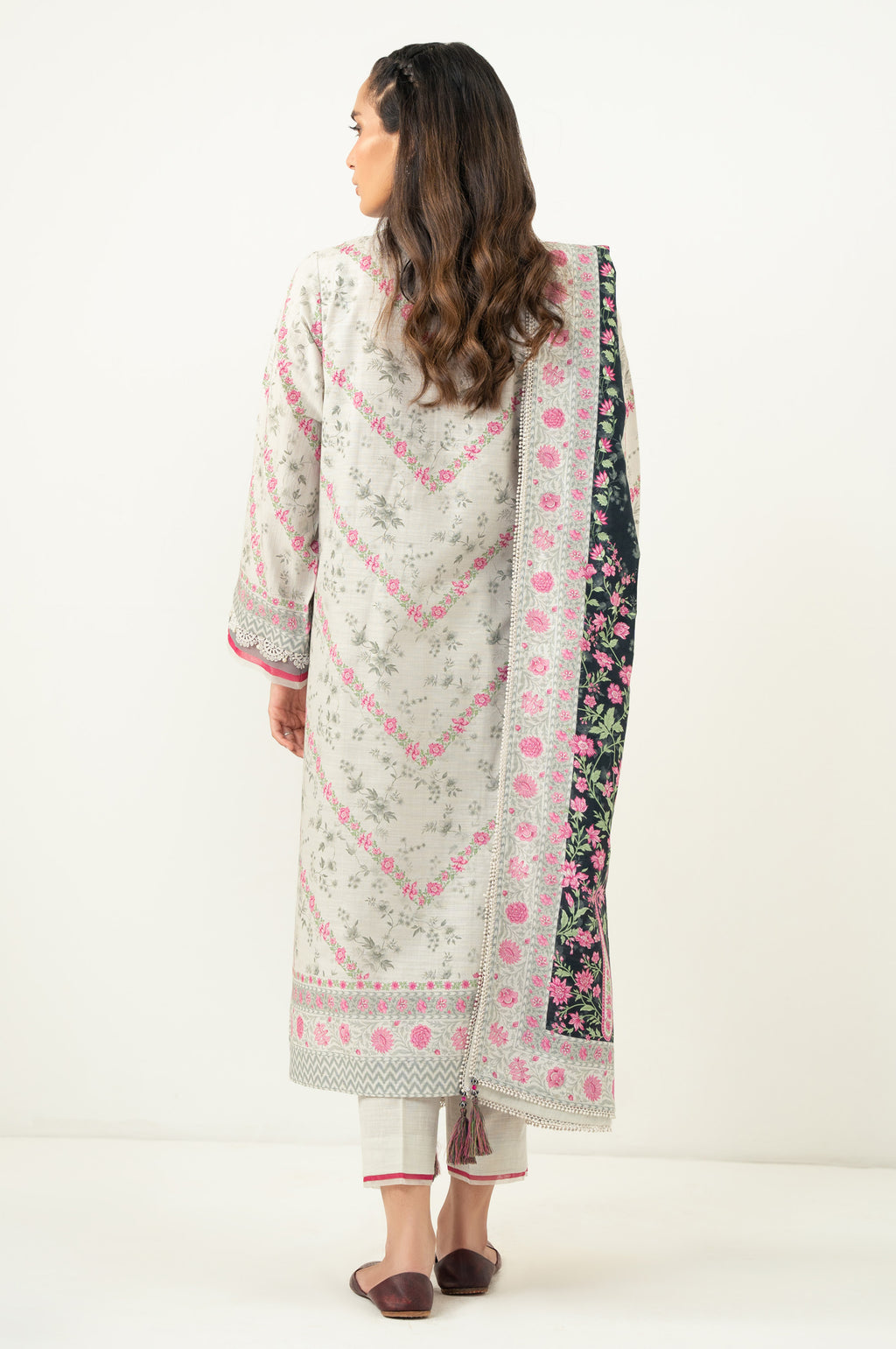Zeen | Winter 25 | WFM34803