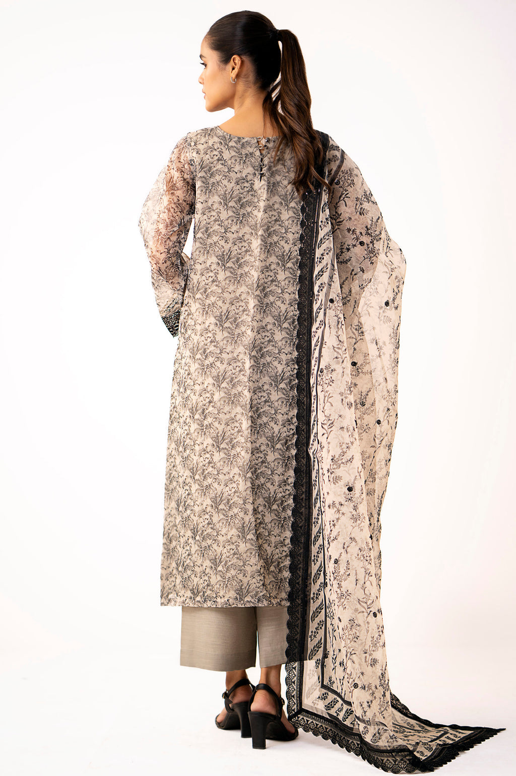 Zeen | Winter 25 | WUM34306