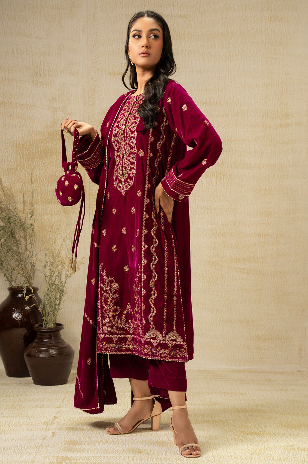 Zeen | Winter 25 | WUM35846