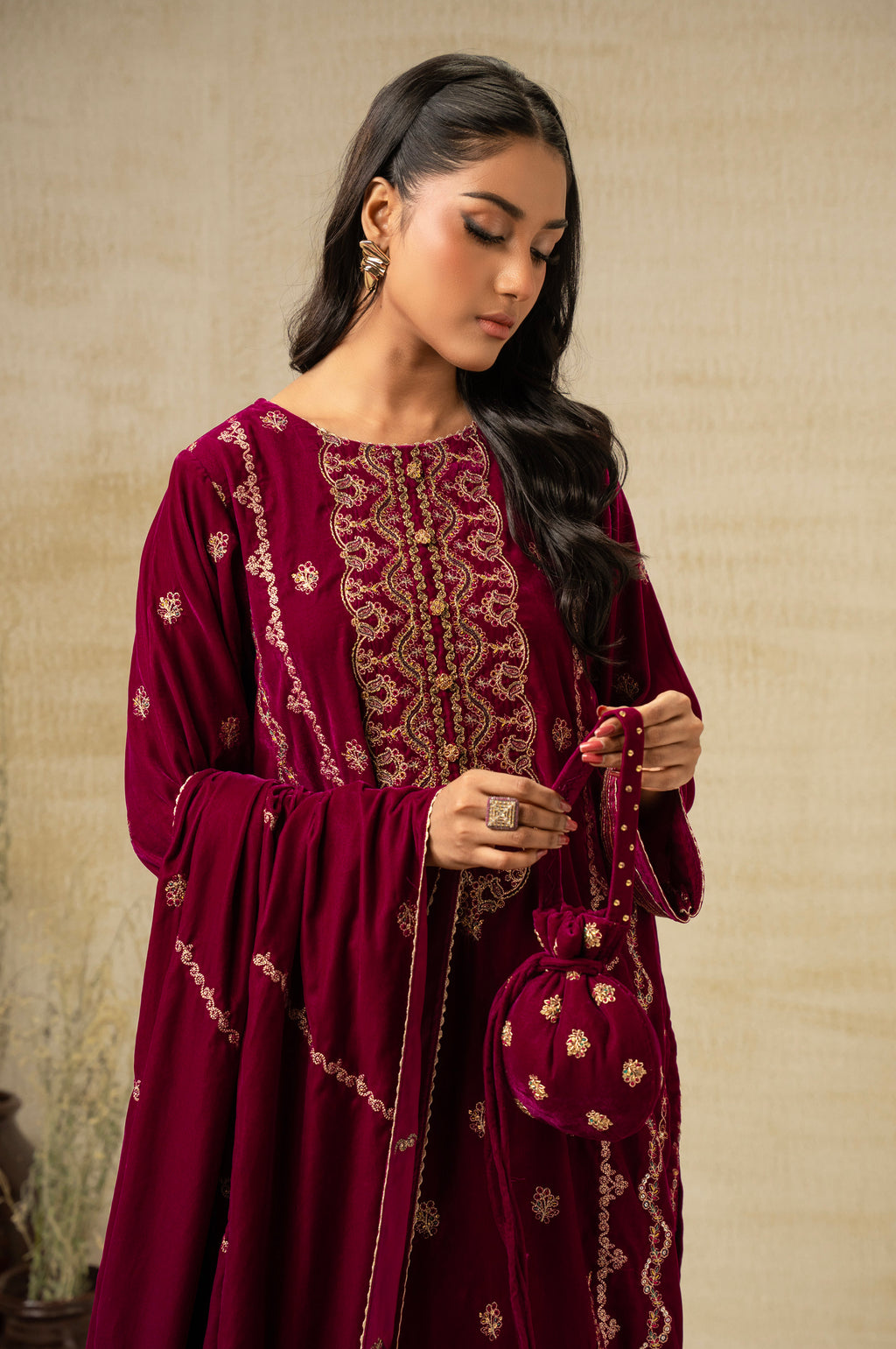 Zeen | Winter 25 | WUM35846