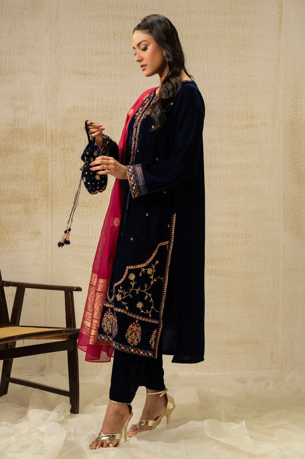 Zeen | Winter 25 | WUM35847
