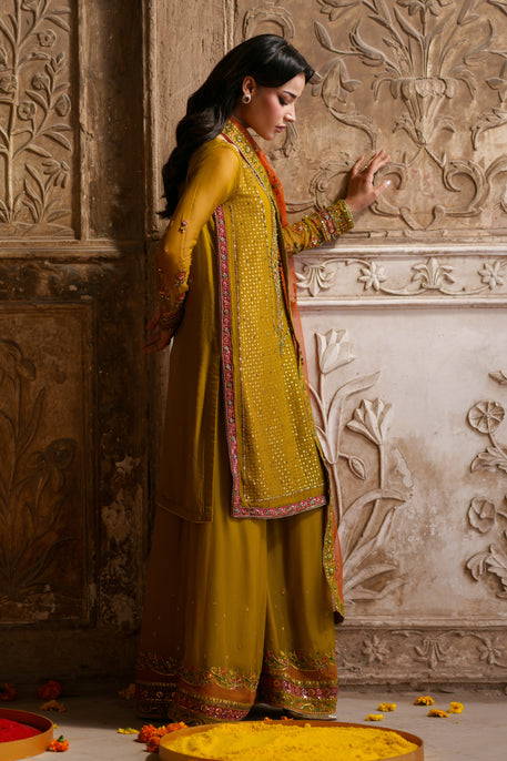 Naqshi | Zariah Crinkle Collection | Maahid