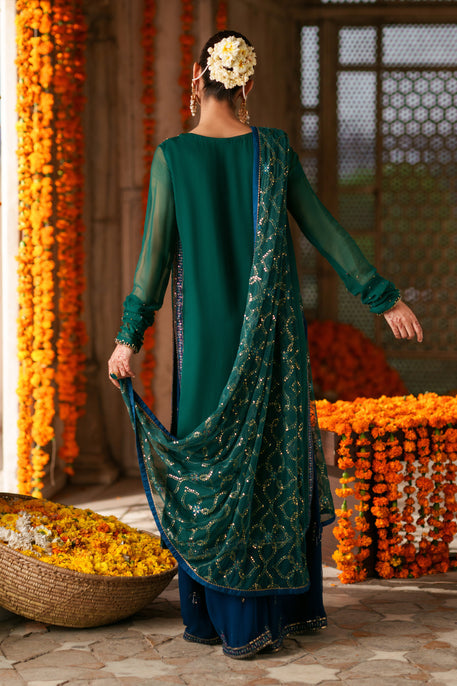 Naqshi | Zariah Crinkle Collection | Anfa