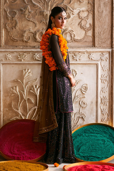 Naqshi | Zariah Crinkle Collection | Irra
