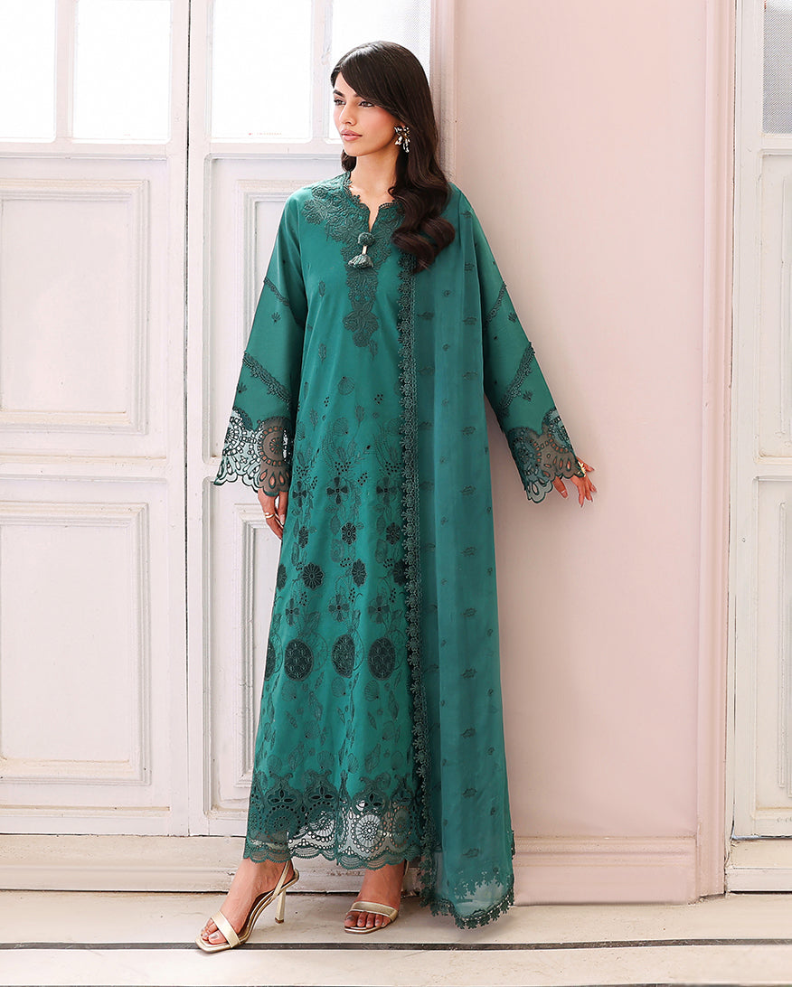 Roheenaz | Veil of Summer Chikankari | Whispered Veil