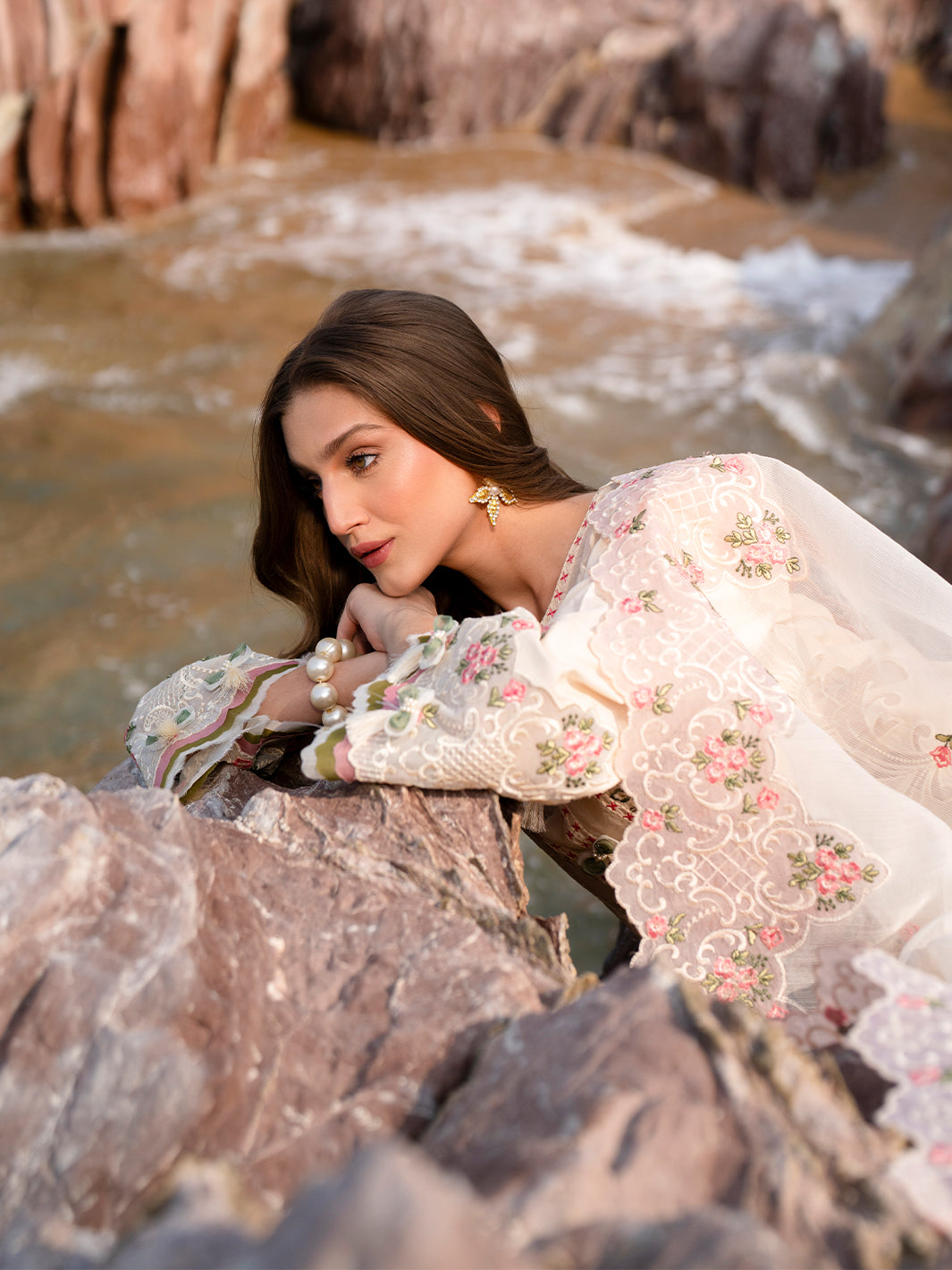 Mahnur | Sirena Luxury Lawn 25 | Wisteria