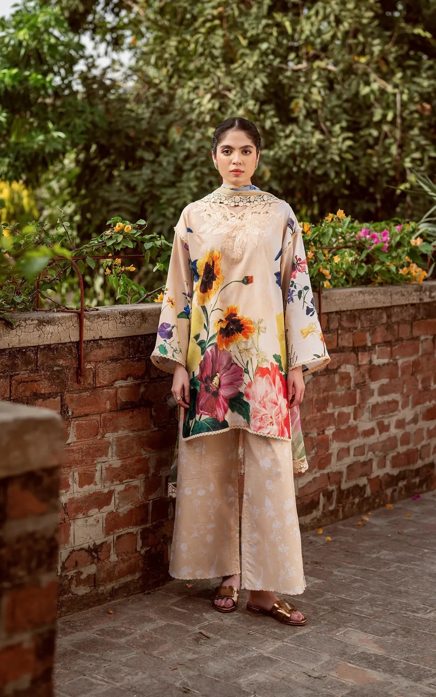 Asifa and Nabeel | Yakin Summer 25 | Bloomlight-(YKL25-13)