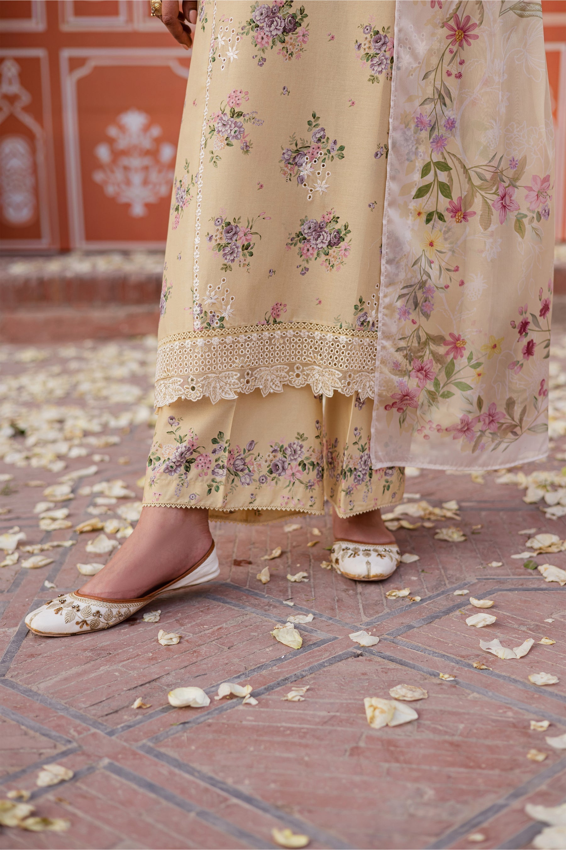 Batik | Festive Eid 26 | Yellow Pie