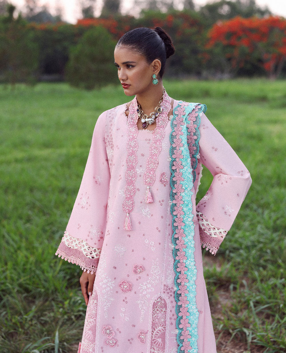Republic Womenswear | Lilas Lawn 26 | Zayra