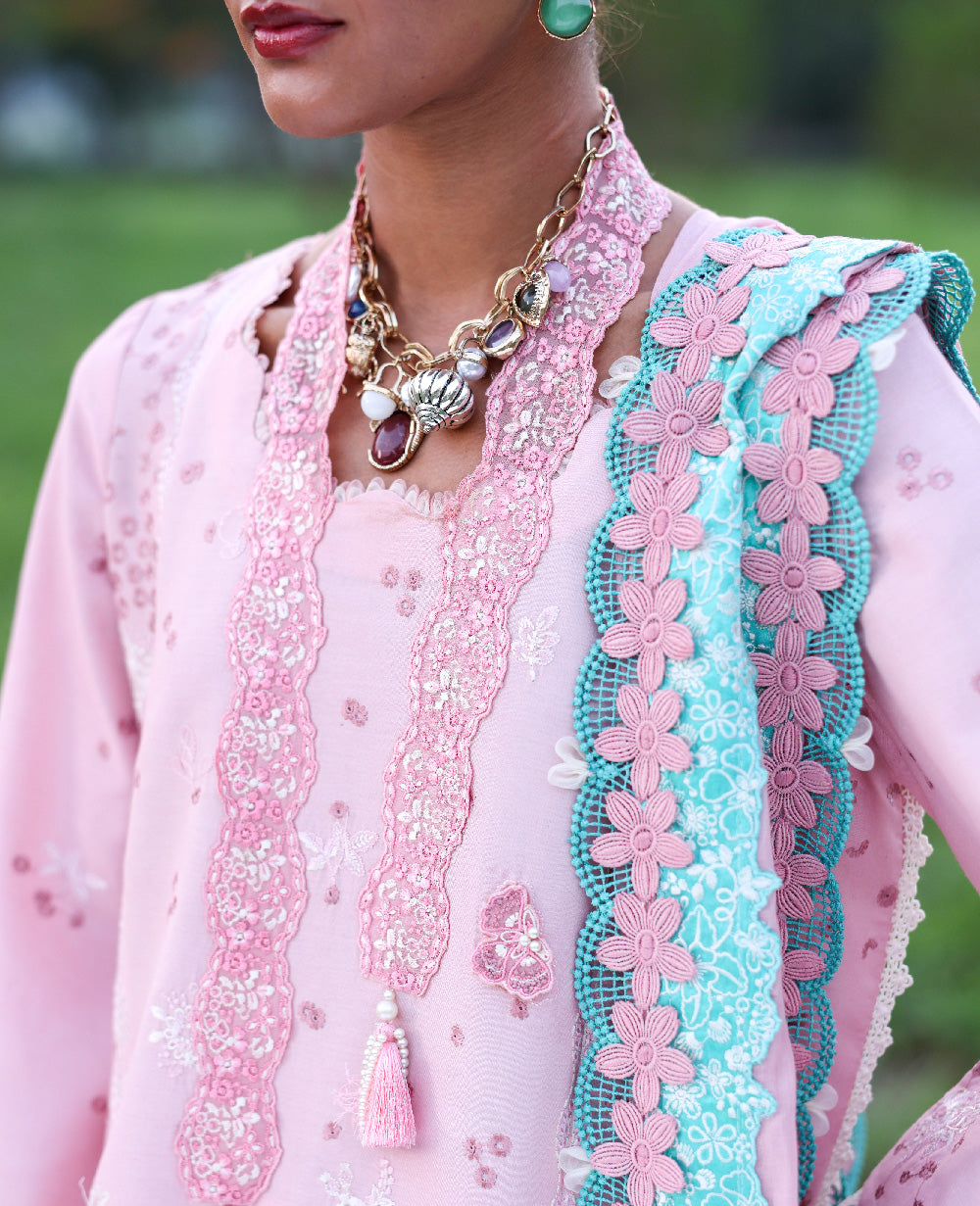 Republic Womenswear | Lilas Lawn 26 | Zayra