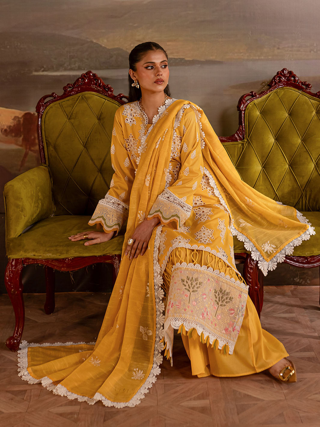 Mahnur | Twilight Luxury Lawn 25 | ZENIA