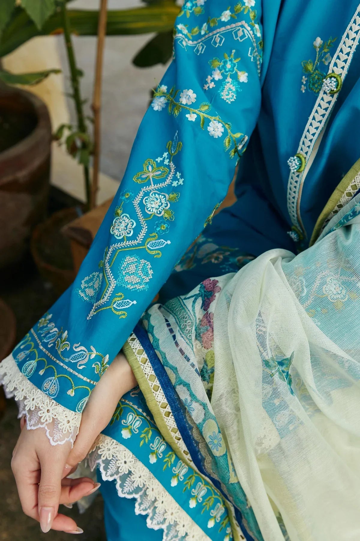 Zara Shahjahan | Coco Lawn 24 | ZOYA-8B