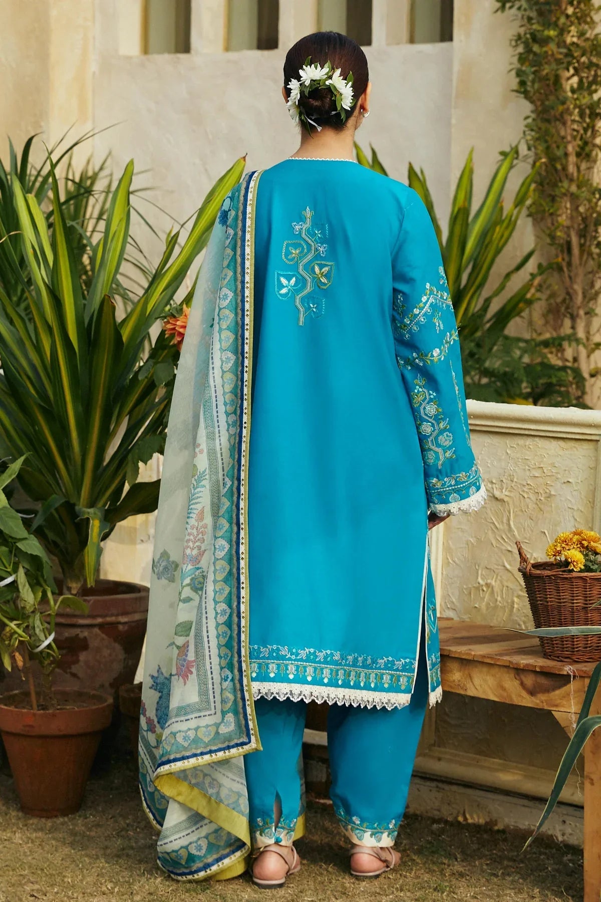 Zara Shahjahan | Coco Lawn 24 | ZOYA-8B
