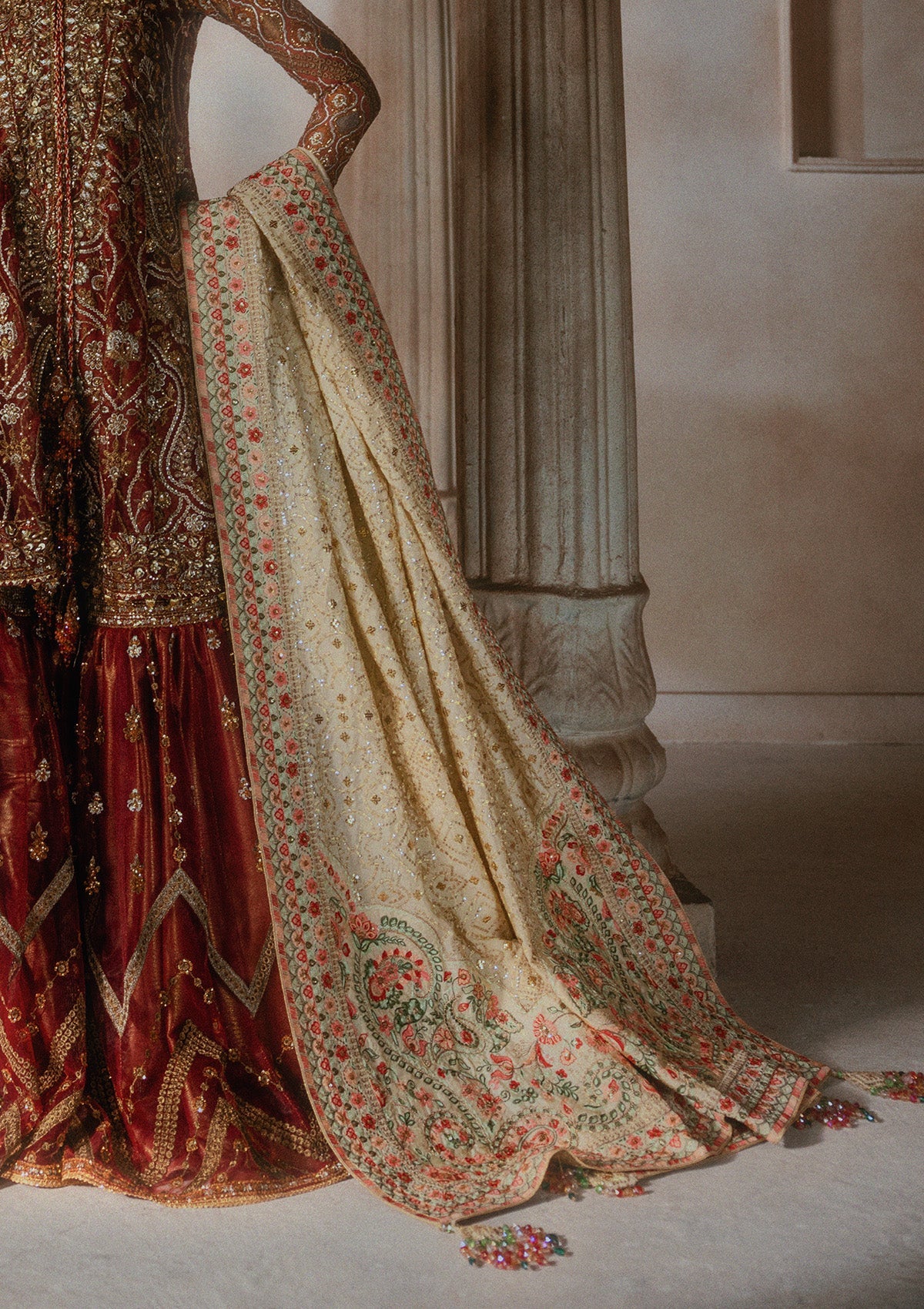 Aik Atelier | Shawl | Gold Kataan Silk WDB26