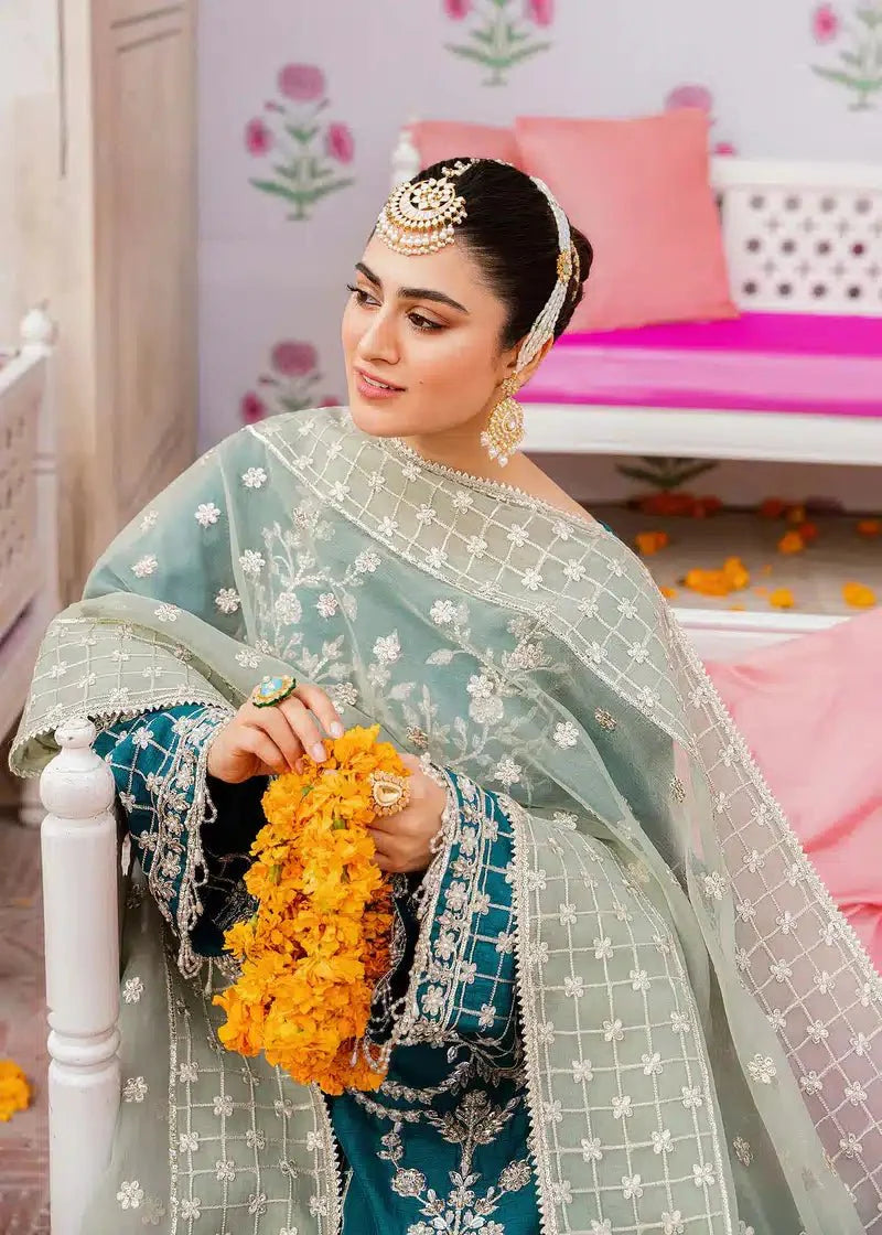 Akbar Aslam | Shadmani Luxury Formals 23 | Zohra