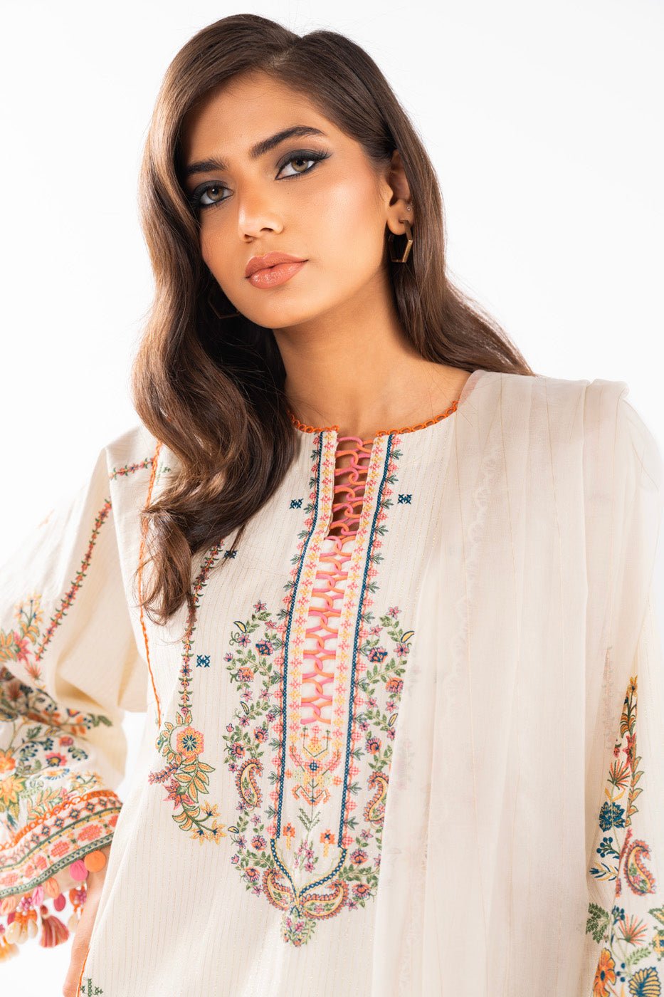 Alkaram | Luxury Lawn 24 | EC-03-24